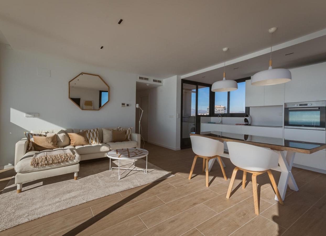 Appartamento Modern Sea Front Jacuzzi Blue Sky Alicante Esterno foto