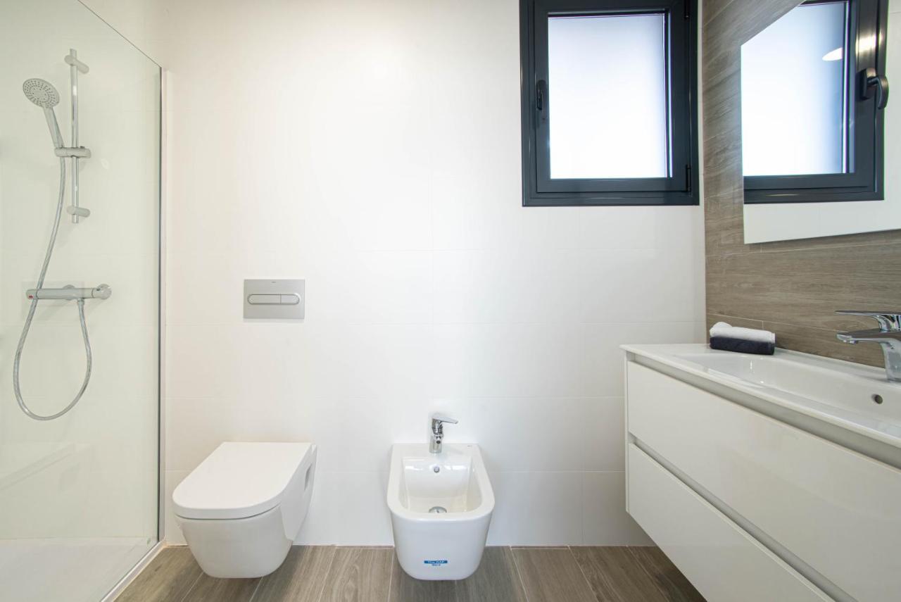 Appartamento Modern Sea Front Jacuzzi Blue Sky Alicante Esterno foto